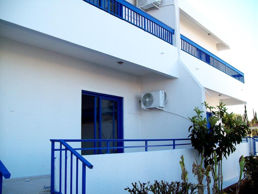 Flokkas Hotel Apartments Protaras Exteriör bild